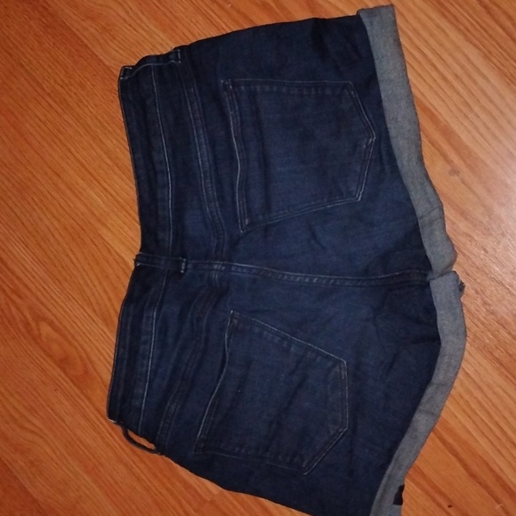 Universal Thread Shorts - Picture 4 of 4